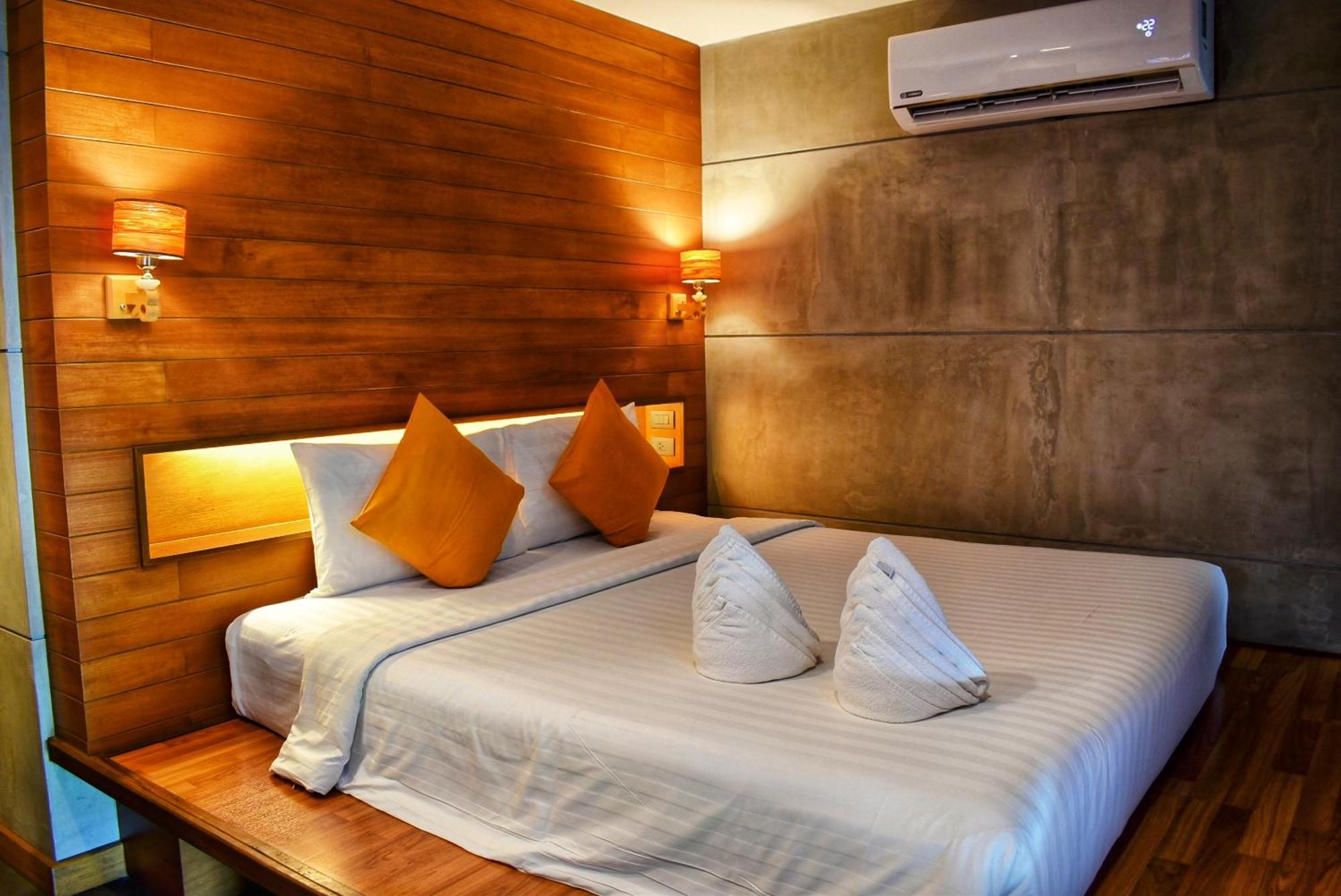 J4 Samui Hotel Chaweng  Bagian luar foto